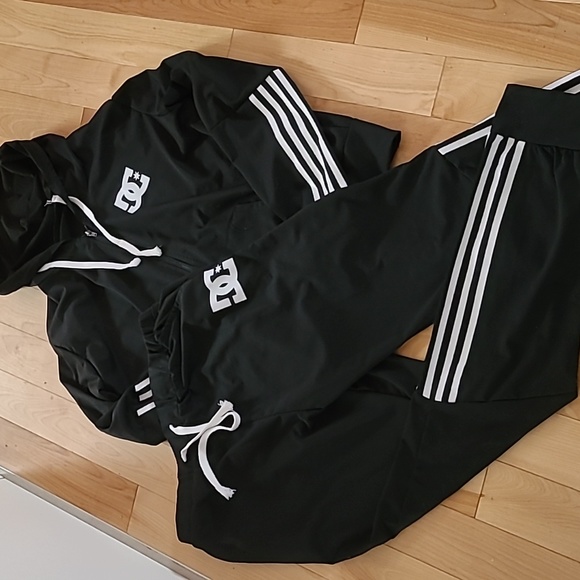 Kit - Picture 1 of 4